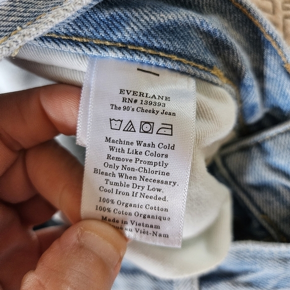 EUC EVERLANE The 90’s Cheeky Cropped Patchwork Jeans Sz 26 - Picture 8 of 13